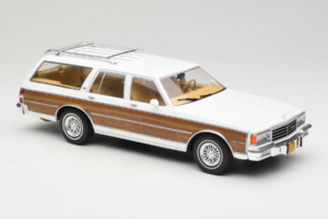 Chevrolet Caprice Estate Wagon Weiß MCG 1:18 MCG18475 Druckguss — Bild 4 von 6