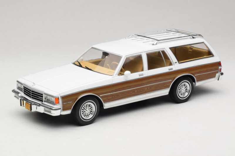 Chevrolet Caprice Estate Wagon Weiß MCG 1:18 MCG18475 Druckguss