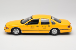Chevrolet Caprice NYC Taxi UT Models 1:18 180142095-O1 Druckguss — Bild 4 von 8