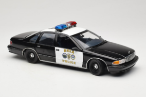 Chevrolet Caprice Kalifornien Polizei UT Models 1:18 180142098 Druckguss — Bild 6 von 8