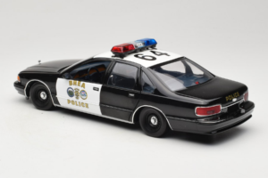 Chevrolet Caprice Kalifornien Polizei UT Models 1:18 180142098 Druckguss — Bild 7 von 8