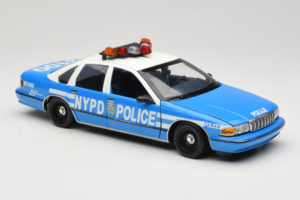 Chevrolet Caprice New York Polizei UT Models 1:18 180142097 Druckguss — Bild 6 von 8