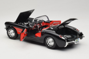 Chevrolet Corvette C1 Schwarz & Rot Bburago 1:18 3034-M1 Druckguss — Bild 5 von 8