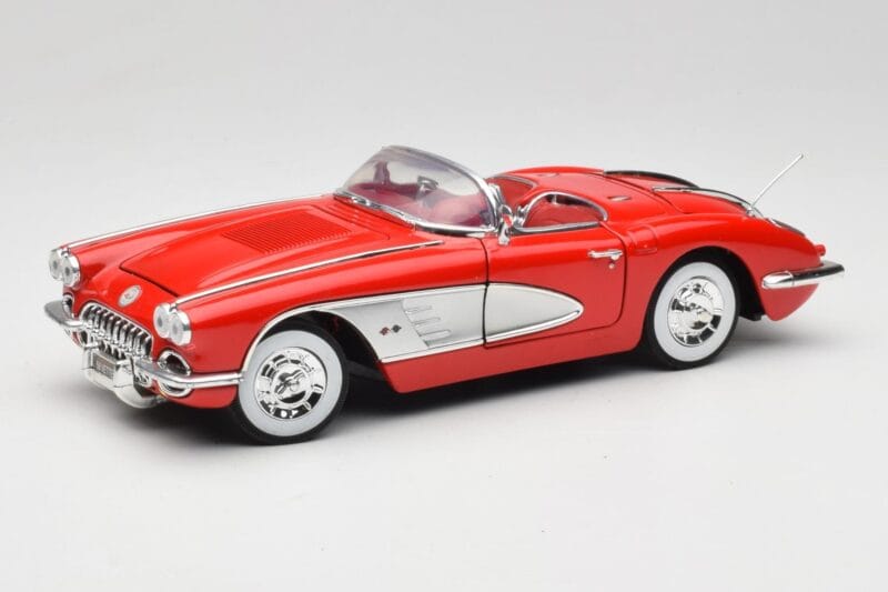 Chevrolet Corvette C1 Rot Motormax 1:18 73100TC Druckguss