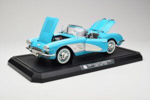 Chevrolet Corvette C1 Hard Top Blau Solido 1:12 1202-M1 Druckguss — Bild 2 von 8