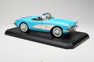 Chevrolet Corvette C1 Hard Top Blau Solido 1:12 1202-M1 Druckguss — Bild 6 von 8
