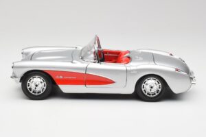 Chevrolet Corvette C1 Silber & Rot Bburago 1:18 3024-M1 Druckguss — Bild 4 von 8