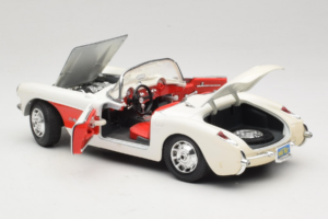 Chevrolet Corvette C1 Weiß & Rot Bburago 1:18 3024-M3 Druckguss — Bild 5 von 8