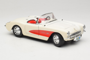 Chevrolet Corvette C1 Weiß & Rot Bburago 1:18 3024-M3 Druckguss — Bild 6 von 8