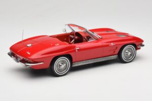 Chevrolet Corvette C2 Sting Ray Cabriolet Riverside Red Norev 1:18 189056 Druckguss — Bild 2 von 6