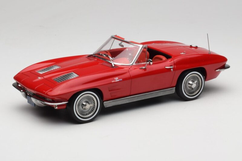Chevrolet Corvette C2 Sting Ray Cabriolet Riverside Red Norev 1:18 189056 Druckguss