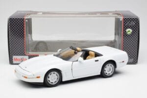 Chevrolet Corvette C4 Cabriolet Weiß Maisto 1:18 32830 Druckguss — Bild 8 von 8