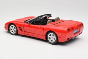 Chevrolet Corvette C5 Cabriolet Rot Bburago 1:18 3076 Druckguss — Bild 7 von 8