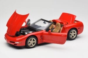 Chevrolet Corvette C5 Cabriolet Rot UT Models 1:18 21006 Druckguss — Bild 2 von 8