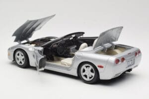 Chevrolet Corvette C5 Cabriolet Silber Maisto 1:18 50317 Druckguss — Bild 5 von 8