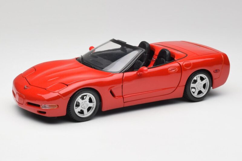 Chevrolet Corvette C5 Cabriolet Torch Rot Maisto 1:18 50318 Druckguss