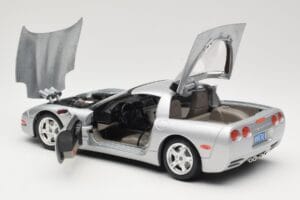 Chevrolet Corvette C5 Silber Bburago 1:18 3056 Druckguss — Bild 5 von 8