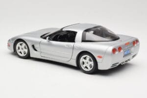 Chevrolet Corvette C5 Silber Bburago 1:18 3056 Druckguss — Bild 7 von 8