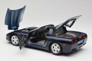 Chevrolet Corvette C5 Nassau Blau Bburago 1:18 30166 Druckguss — Bild 5 von 8