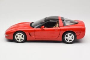 Chevrolet Corvette C5 Targa Rot UT Models 1:18 21001 Druckguss — Bild 4 von 8