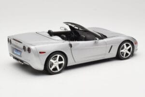 Chevrolet Corvette C6 Cabriolet Silber Hot Wheels 1:18 B6052 Druckguss — Bild 3 von 8