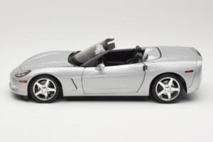 Chevrolet Corvette C6 Cabriolet Silber Hot Wheels 1:18 B6052 Druckguss — Bild 4 von 8