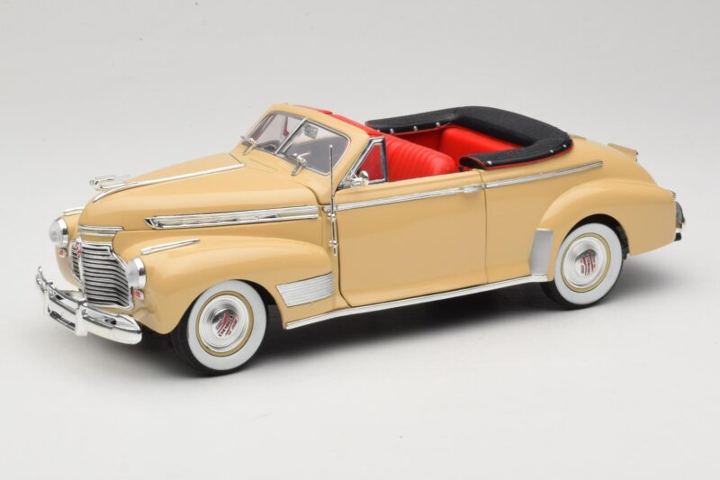 Chevrolet Deluxe Cabriolet Beige Eagle Collectibles 1:18 3022518 Druckguss