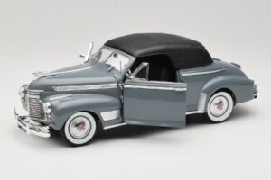 Chevrolet Deluxe Cabriolet Mit Softtop Grau Eagles Race 1:18 7497276 Druckguss — Bild 2 von 8