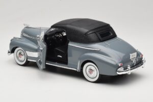 Chevrolet Deluxe Cabriolet Mit Softtop Grau Eagles Race 1:18 7497276 Druckguss — Bild 5 von 8