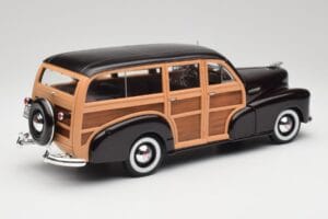 Chevrolet Fleetmaster Woody Schwarz & Wood Panels Maisto 1:18 43697545B Druckguss — Bild 3 von 8