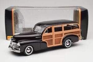 Chevrolet Fleetmaster Woody Schwarz & Wood Panels Maisto 1:18 43697545B Druckguss — Bild 8 von 8