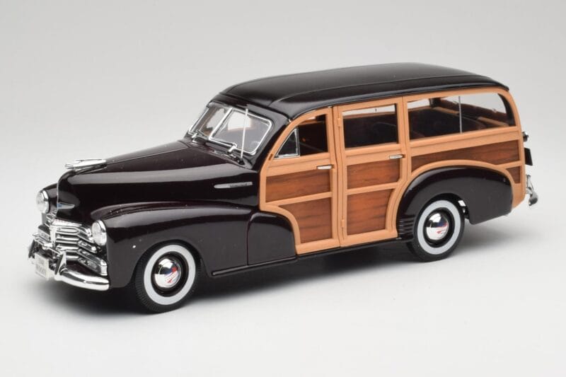 Chevrolet Fleetmaster Woody Schwarz & Wood Panels Maisto 1:18 43697545B Druckguss
