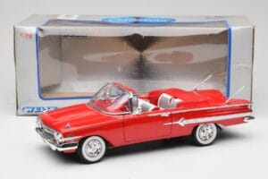 Chevrolet Impala Cabriolet Rot Welly 1:18 9864W Druckguss — Bild 8 von 8