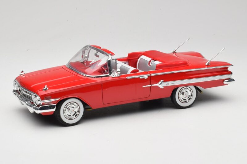 Chevrolet Impala Cabriolet Rot Welly 1:18 9864W Druckguss