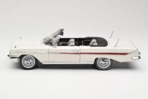 Chevrolet Impala Cabriolet Weiß Sun Star 1:18 3405 Druckguss — Bild 4 von 8