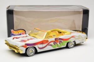 Chevrolet Impala Lowrider White Metallic Hot Wheels 1:18 27635 Druckguss — Bild 8 von 8
