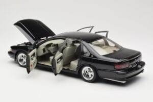 Chevrolet Impala SS Schwarz AUTOart 1:18 71091 Druckguss — Bild 5 von 8