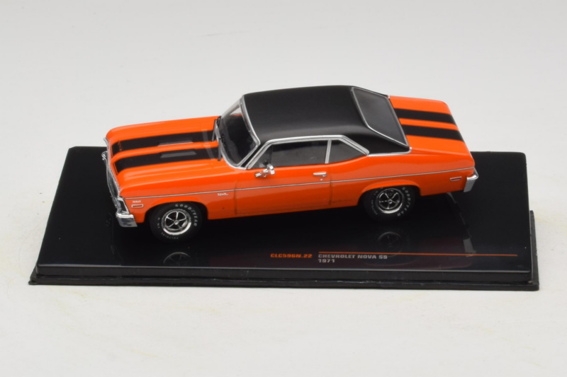 Chevrolet Nova SS Rot IXO 1:43 CLC596N Druckguss