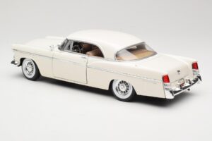 Chrysler 300B Weiß Maisto 1:18 531897 Druckguss — Bild 7 von 8