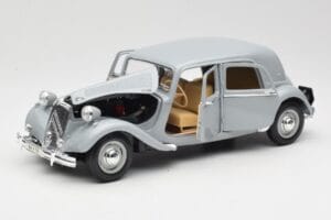 Citroen 15CV 6 Cyl Grau Maisto 1:18 50313 Druckguss — Bild 2 von 8