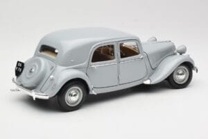 Citroen 15CV 6 Cyl Grau Maisto 1:18 50313 Druckguss — Bild 3 von 8