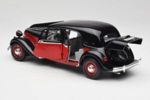 Citroen 15CV 6 Cyl Schwarz & Rot Valmy Maisto 1:18 56009 Druckguss — Bild 5 von 8