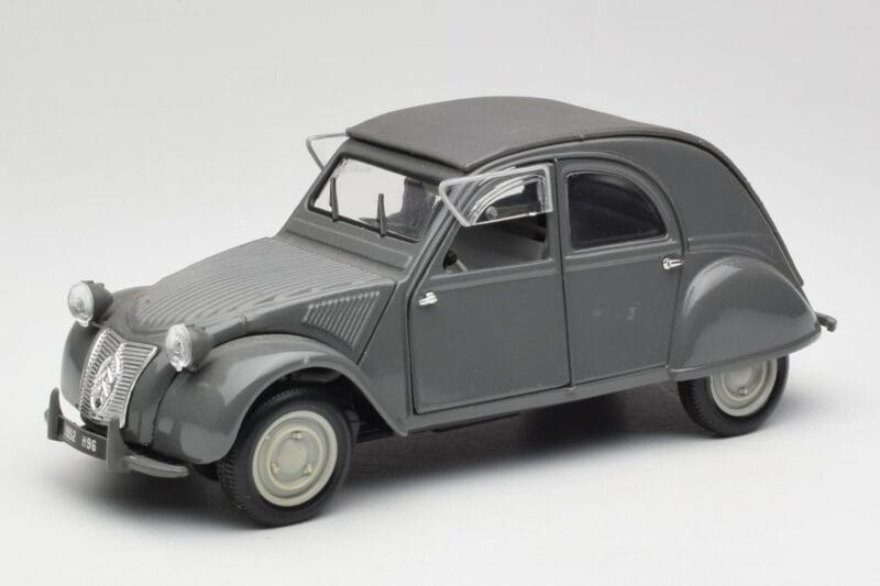 Citroen 2CV A Grau Tchibo 1:18 49418 Druckguss