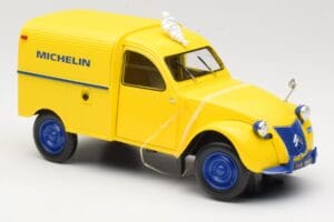 Citroen 2CV Fourgonnette Michelin Bibendum Norev 1:18 181502 Druckguss — Bild 4 von 6