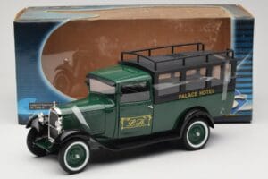 Citroen C4 F Palace Hotel Grün Solido 1:18 118303-00 Druckguss — Bild 6 von 6