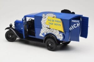 Citroen C4 F Pas de Pneus Trop Petit Blau Solido 1:18 151235-00 Druckguss — Bild 5 von 8