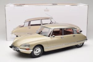 Citroen DS 23 Pallas Beige Norev 1:12 121730 Druckguss — Bild 6 von 6