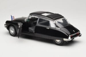 Citroen DS Presidentielle Grau Solido 1:18 8035 Druckguss — Bild 5 von 8