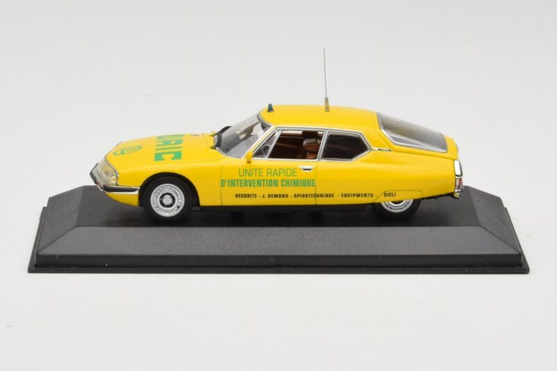 Citroen SM Maserati Unite Rapide d'Intervention Chimique Minichamps 1:43 400111091 Druckguss