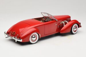 Cord 812 Cabriolet Rot American Muscle 1:18 32158 Druckguss — Bild 3 von 8